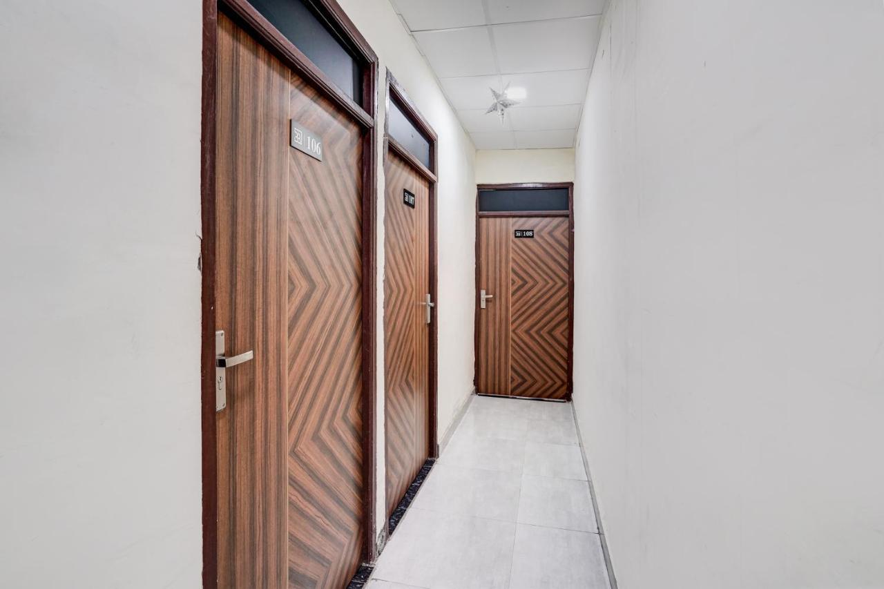 OYO 90525 Hotel Blackberry Faridabad Exterior foto
